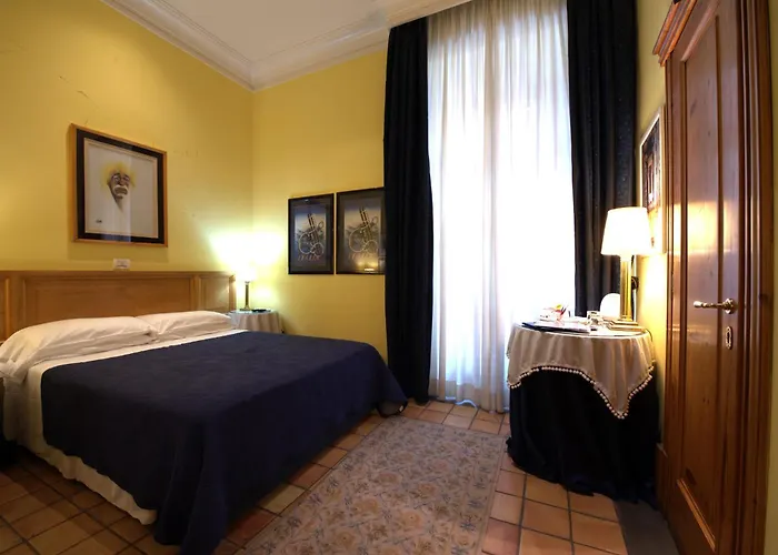 Otel Cairoli